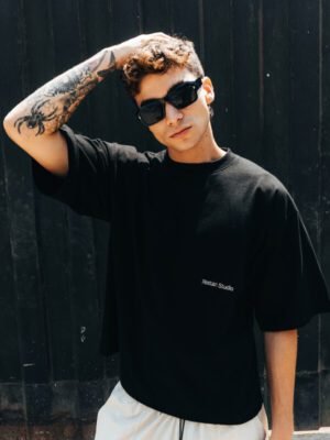 EMBROIDERY BOXY FIT NEGRO